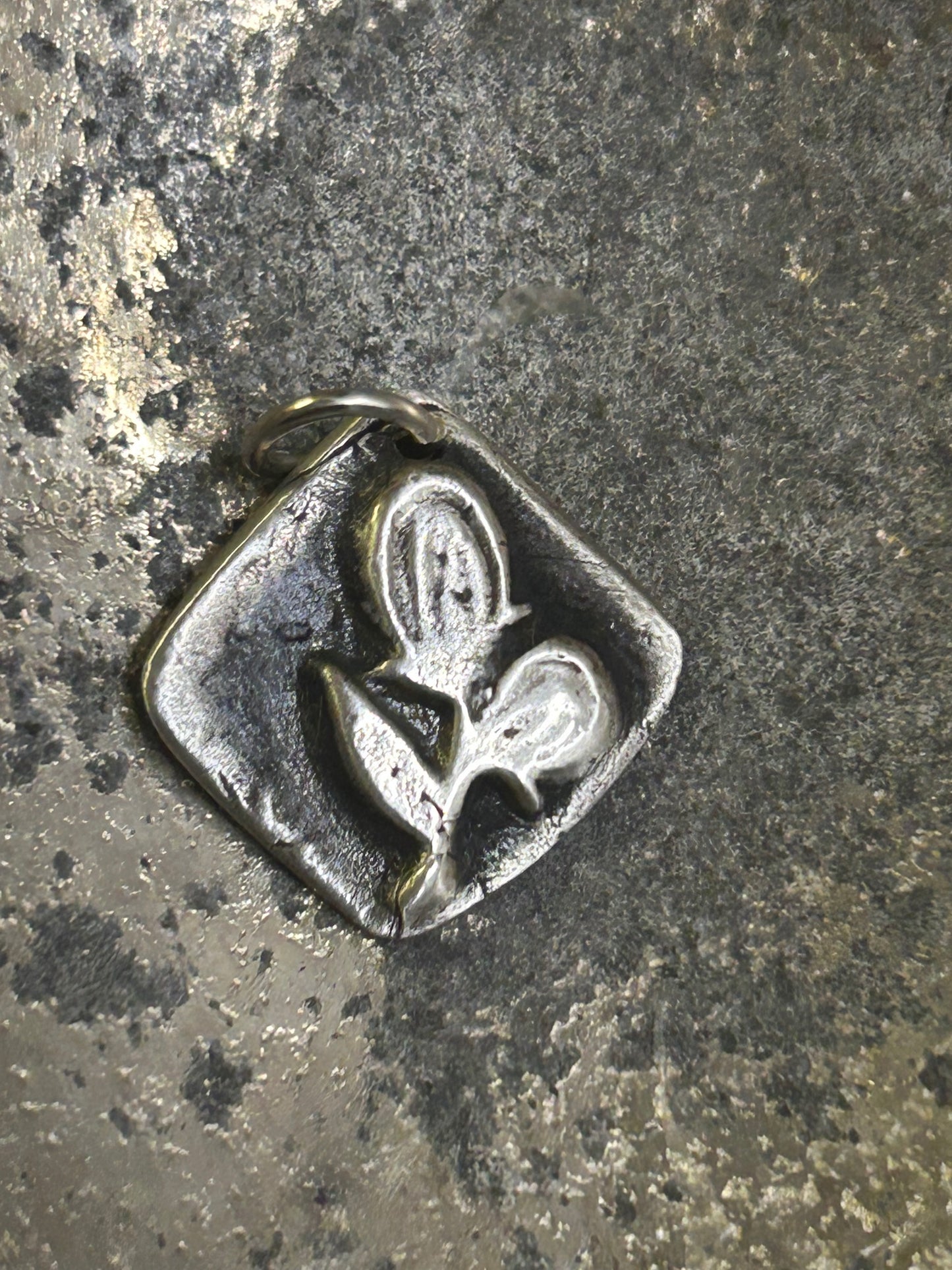 Fine silver flower pendant