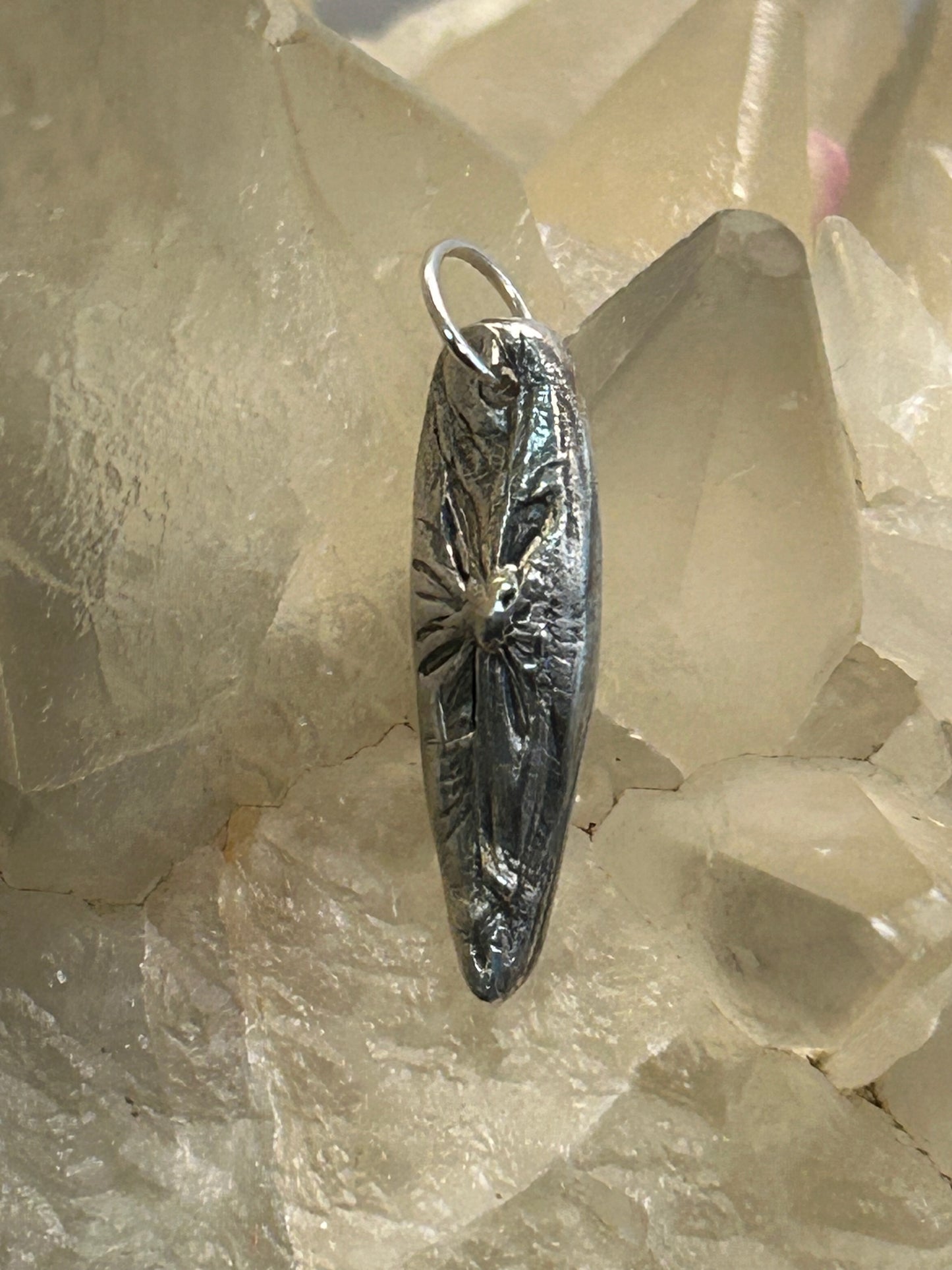 Love in the mist Pendant